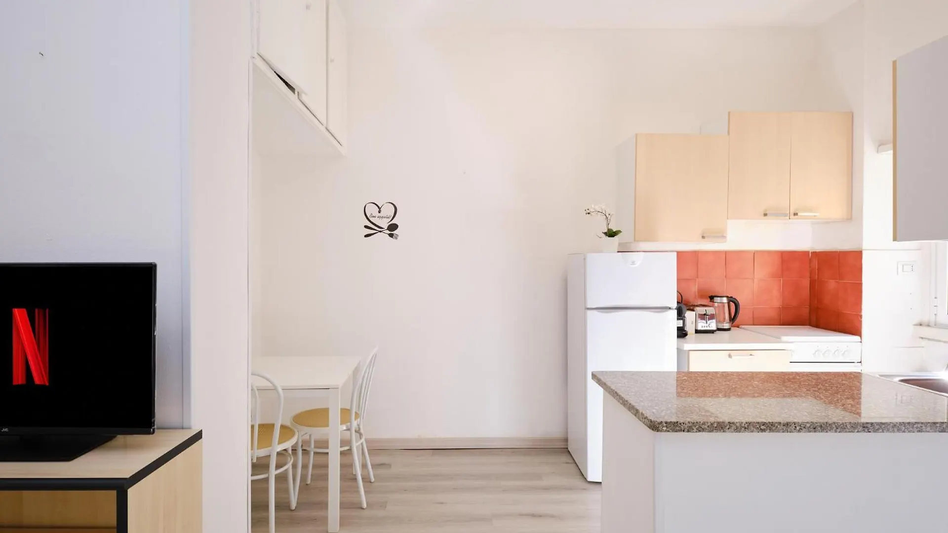 Tuscolana Blu Apartment - Grazioso Monolocale 로마