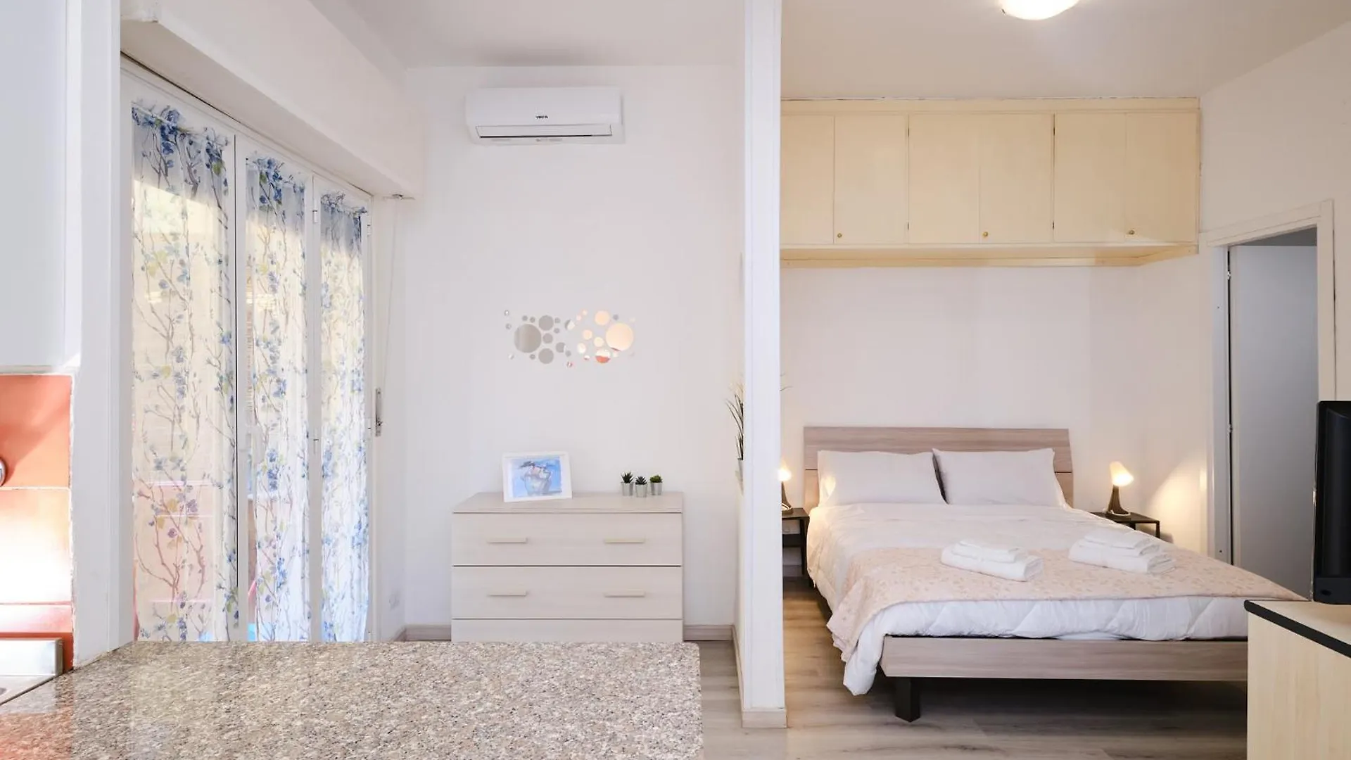 Tuscolana Blu Apartment - Grazioso Monolocale 로마 이탈리아