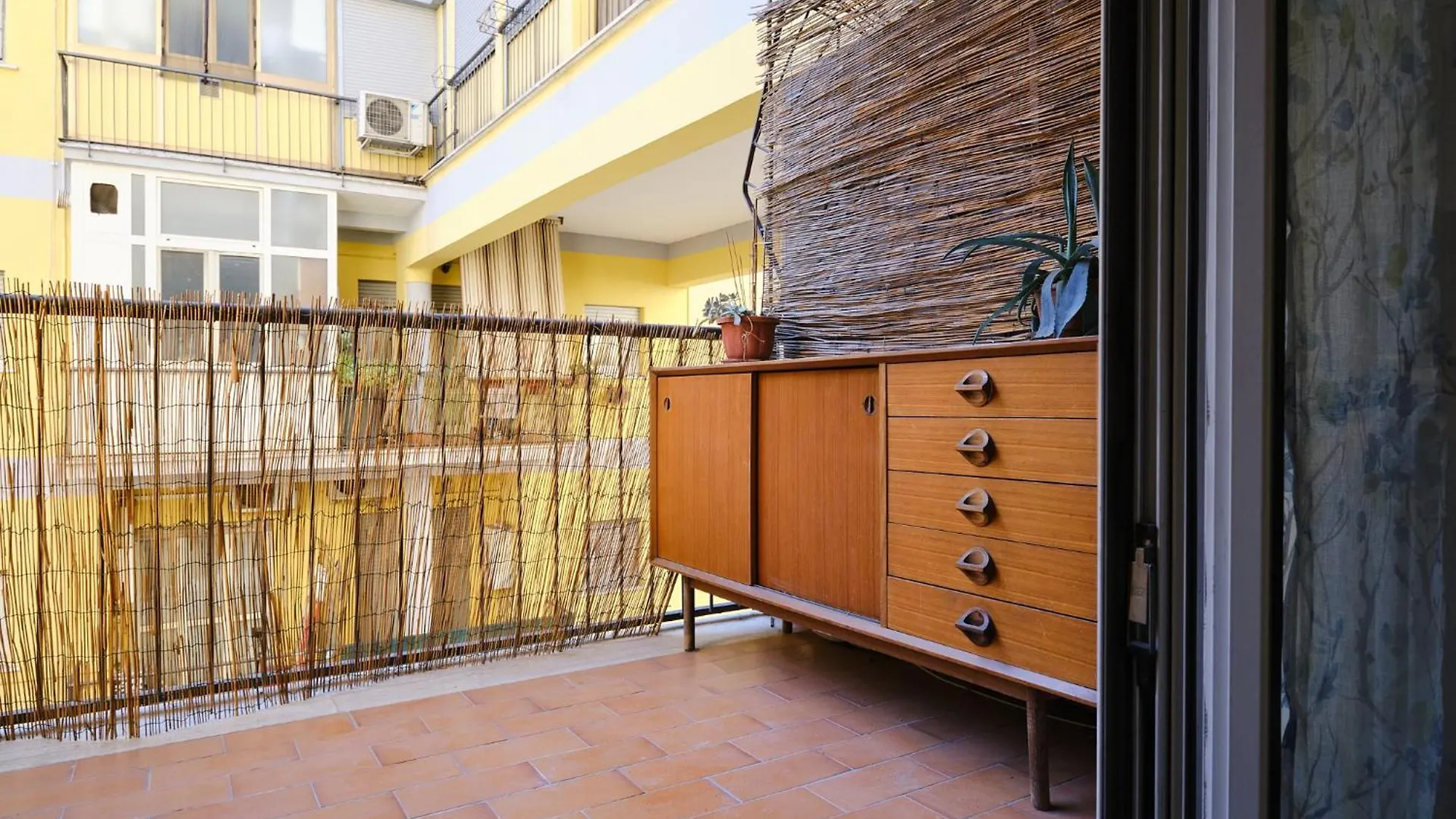 Tuscolana Blu Apartment - Grazioso Monolocale Rome